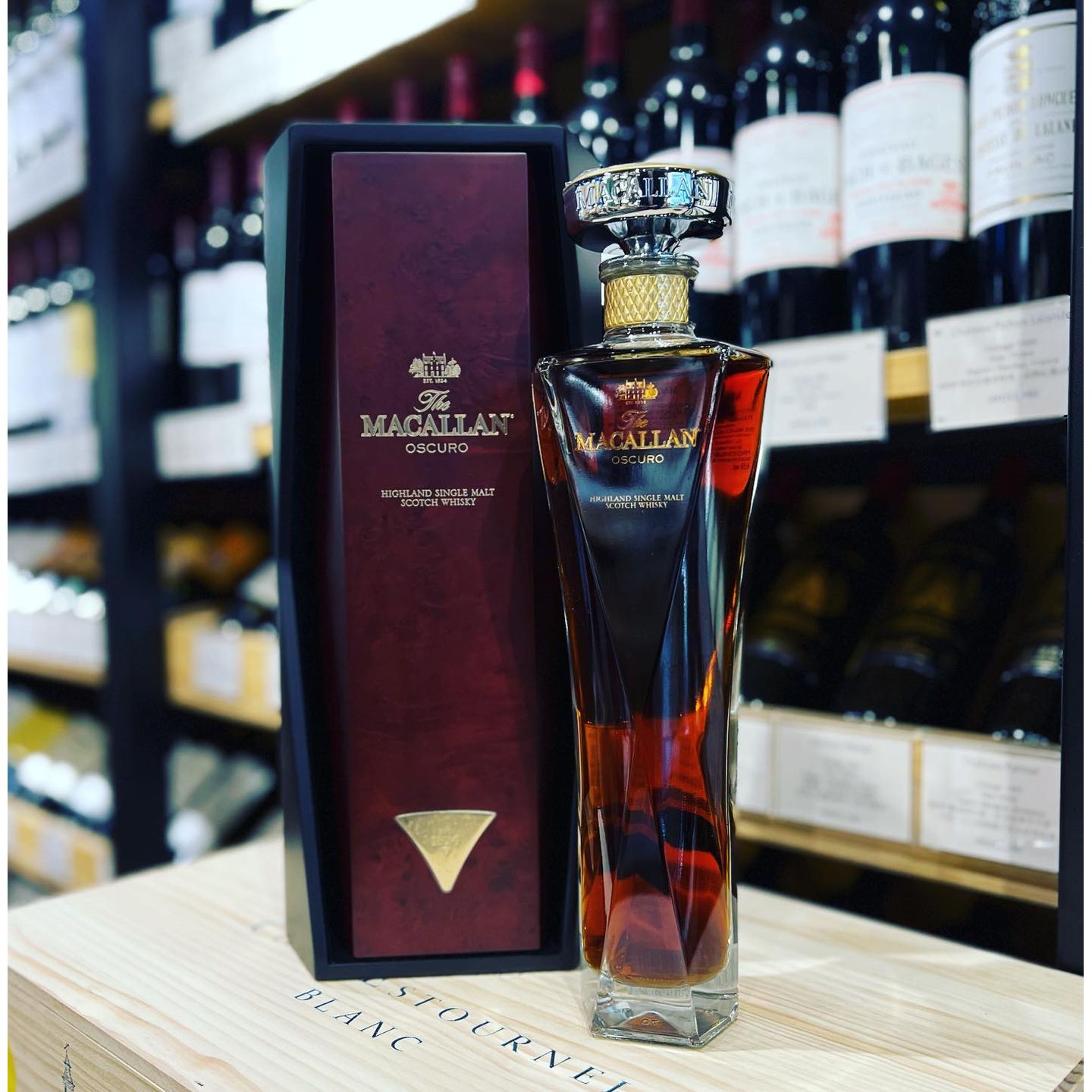 The Macallan Oscuro