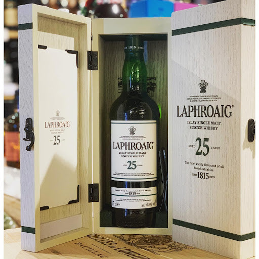 Laphroaig 25 Years (old version 木盒)